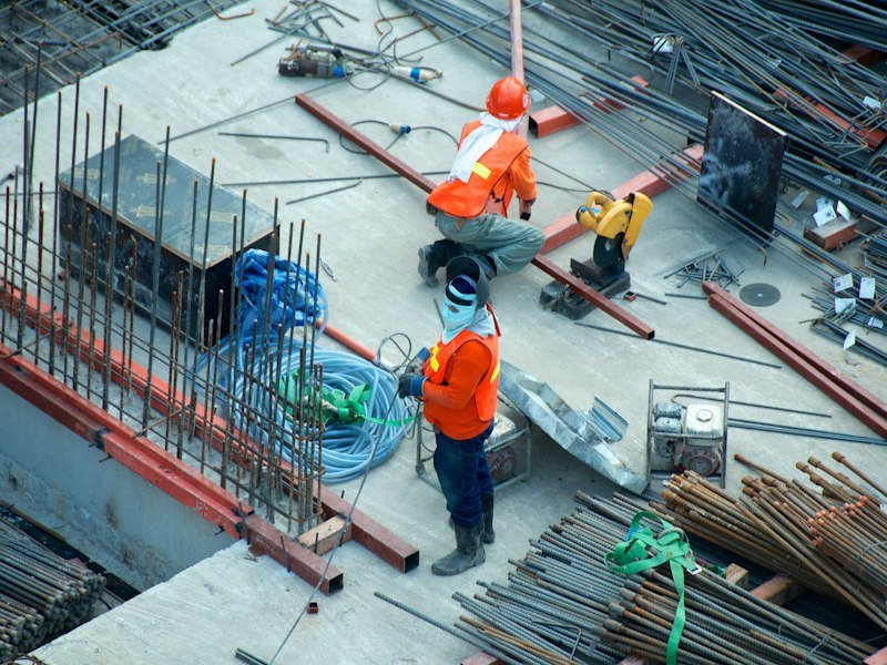 Summit Roofing website screenshot